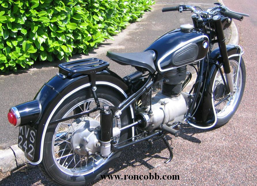 BMW-5-LOGO.JPG - 175805 Bytes