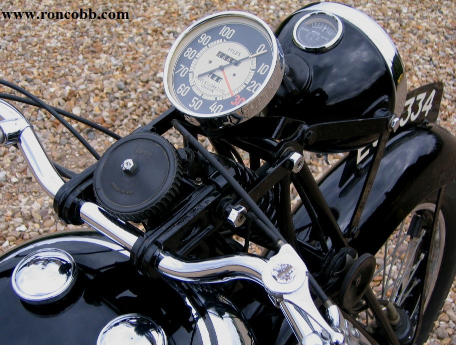 aero2L.jpg - 256218 Bytes